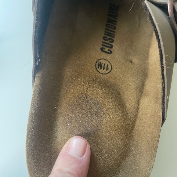 Brown Clogs - Picture 4 of 8